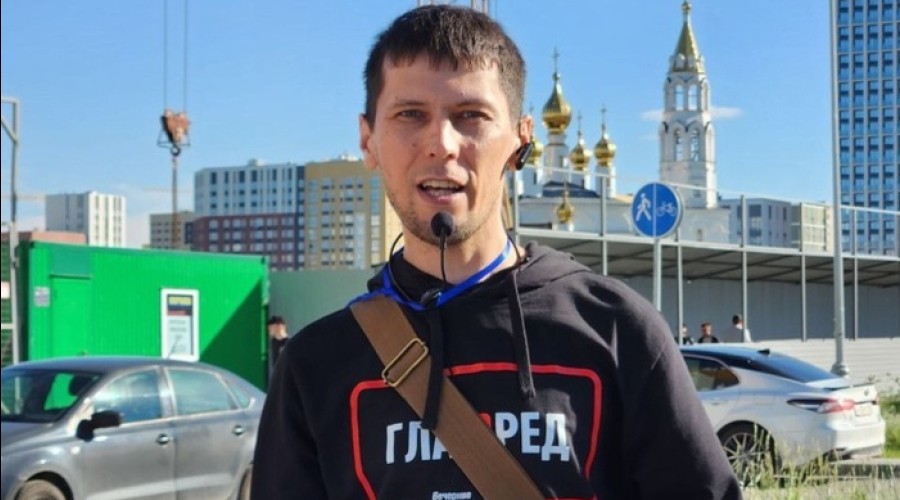 «Кашель с кровью». Постников рассказал, что в спецприемнике чем-то заразился