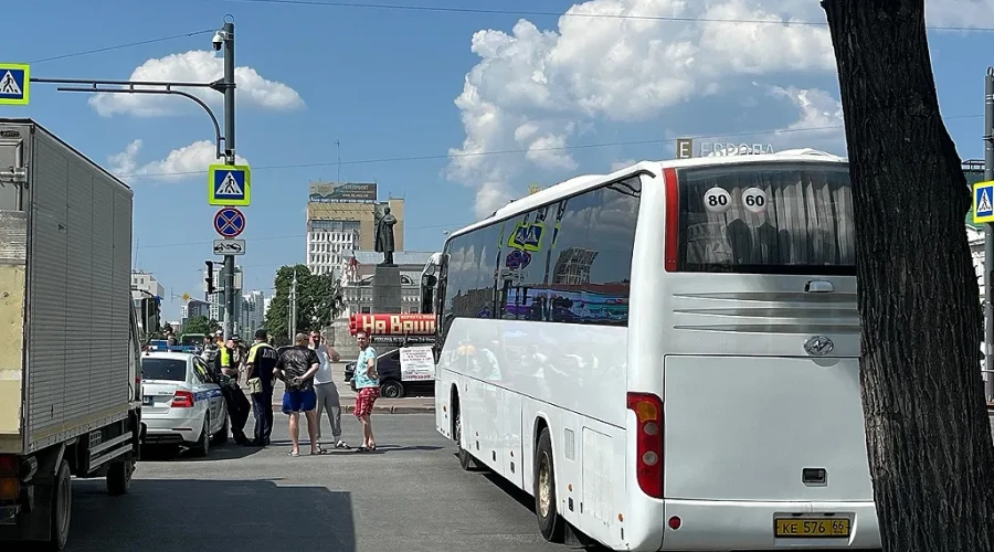 Три автобуса в Екатеринбурге меняют схему движения
