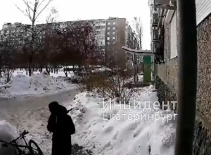 В Екатеринбурге у доставщика еды украли велосипед