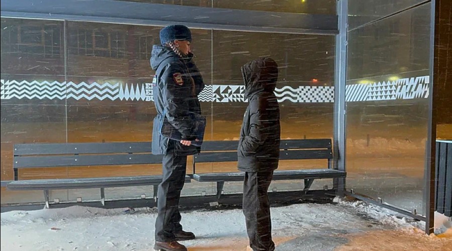 «Шел один, с ледянкой в руках». В УМВД Екатеринбурга рассказали, как в ночь Рождества искали детей