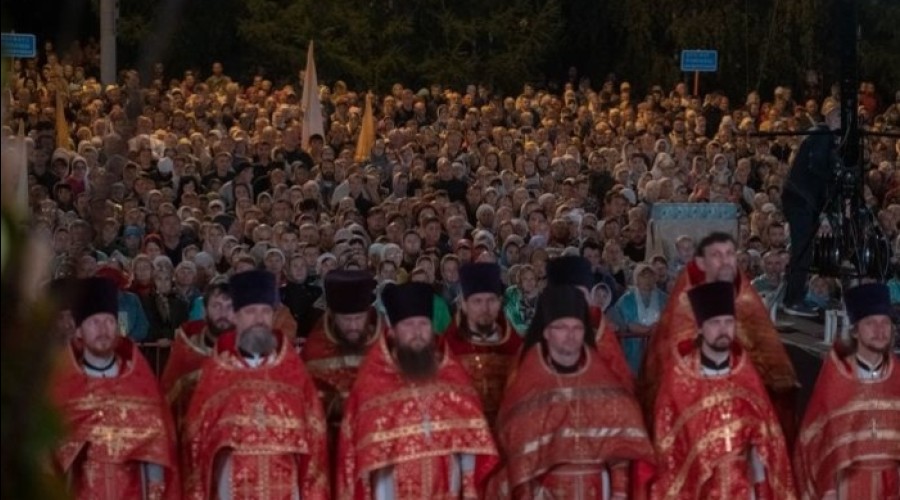 Центр Екатеринбурга перекроют из-за паломников
