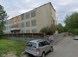 Застройщик выкупил заброшенное здание в центре Екатеринбург