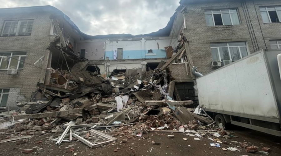 В Екатеринбурге рухнуло офисное здание