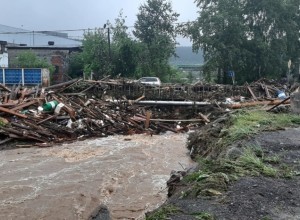 Свердловские власти изменят русло реки после потопа