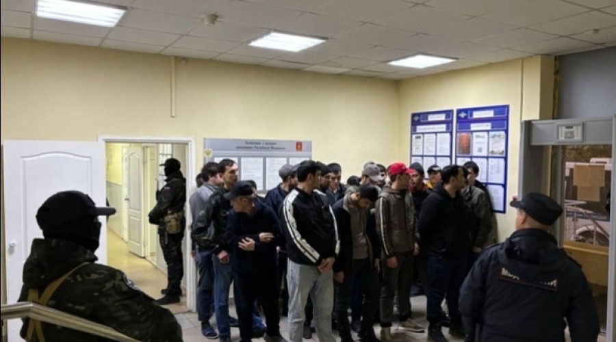 Свыше 80 тысяч мигрантов было принудительно выдворено из России