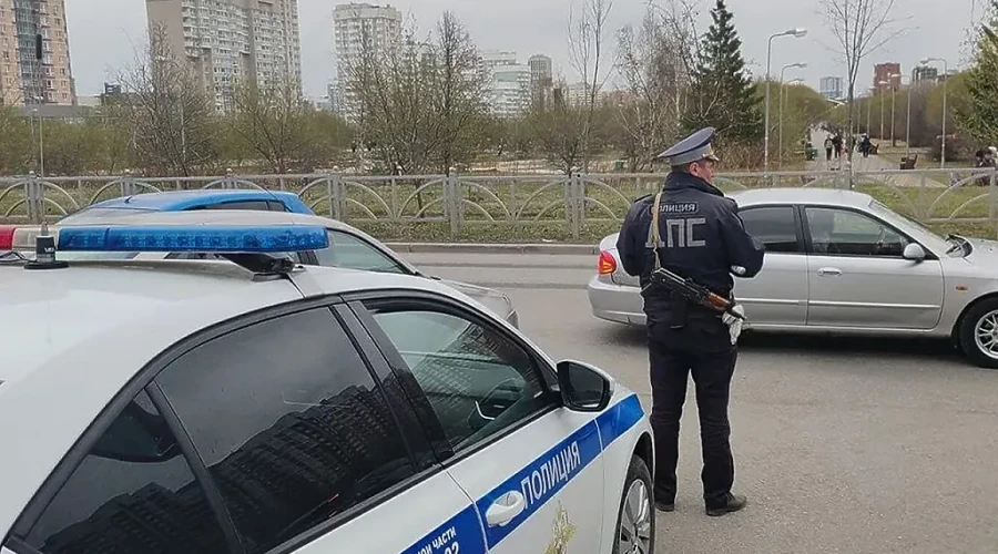 В Свердловской области водитель сбил 12-летнюю девочку, переходившую дороге по «зебре», и уехал с места происшествия