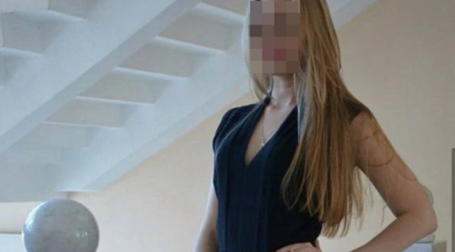 Молодая уральская учительница, которая переспала со своим учеником, ушла на больничный