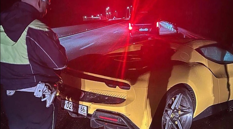 На Пермском тракте разбился элитный Ferrari