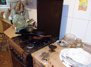 Пенсионер сгорел заживо в Перми, плеснув масло на раскаленную сковороду
