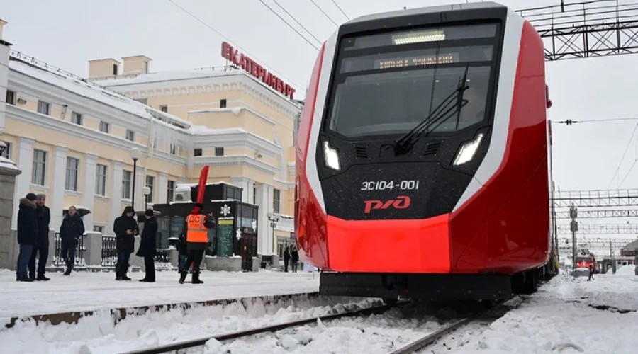 Свердловчане всё чаще жалуются на проблемы с «Ласточками»