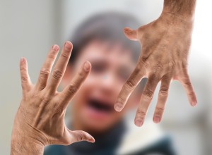 Ударившего девочку в свердловской школе учителя ранее уже обвиняли в насилии