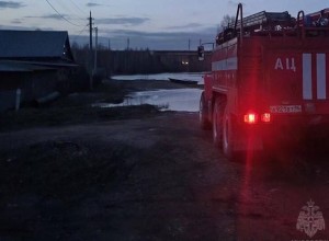 Вблизи Екатеринбурга затопило посёлок