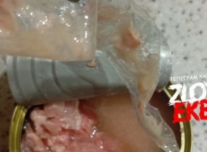 Екатеринбурженке попался полиэтилен в банке консервированного тунца