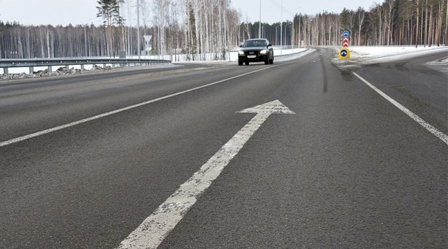 Свердловскую трассу разделят металлическими тросами из-за количества аварий