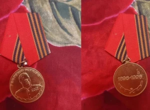 На Урале женщину задержали за попытку продать с рук медаль участника боевых действий