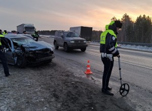 Водитель умер за рулем во время движения по ЕКАД