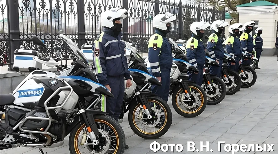 Свердловским полицейским дали команду зимние шапки сменить на летние фуражки