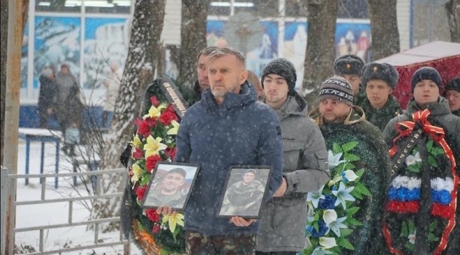  В Свердловской области простились с 45-летним мобилизованным
