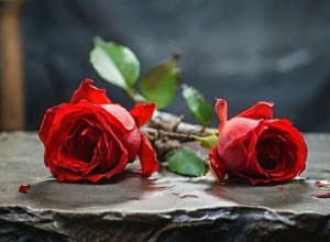 Полицейский продавал ритуальным услугам данные об умерших свердловчанах