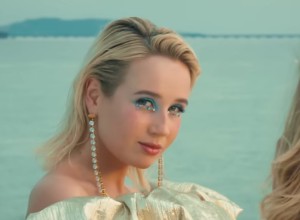 «Ноль, как моль». Блогер-психолог устроила «разбор» певицы Клавы Коки