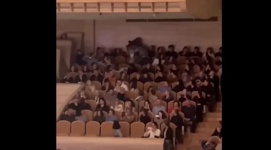 Драка под классику в Московском доме музыки попала на ВИДЕО