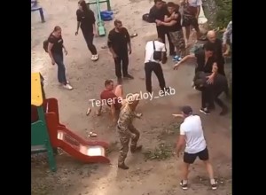 На Вторчермете мужчины устроили массовую драку на детской площадке