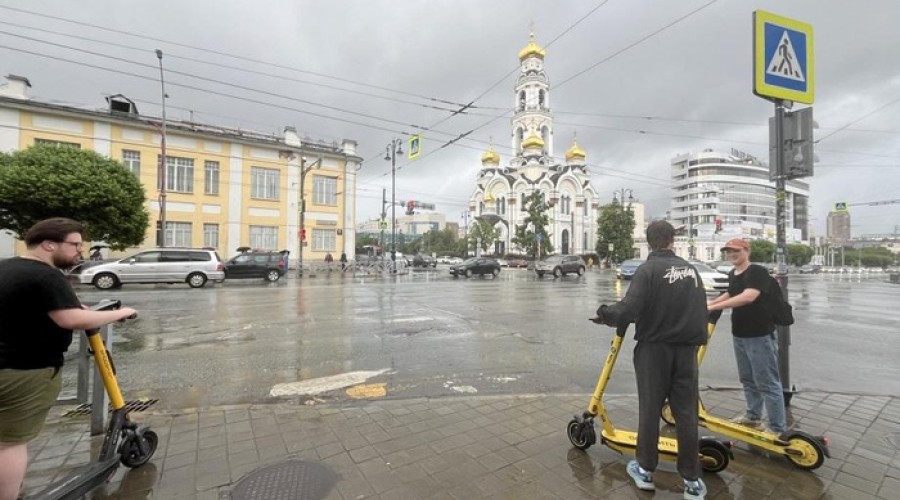 Мэрия Екатеринбурга запустила опрос по поводу запрета электросамокатов