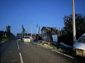 Пострадавшие от смерча свердловчане получат по 15 тысяч рублей