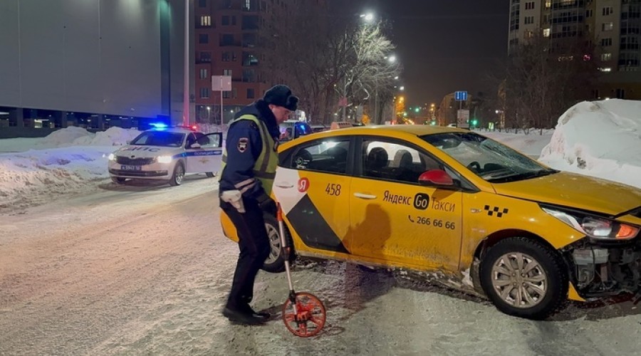 Стала известна личность курьера, которого насмерть сбил таксист в центре Екатеринбурга