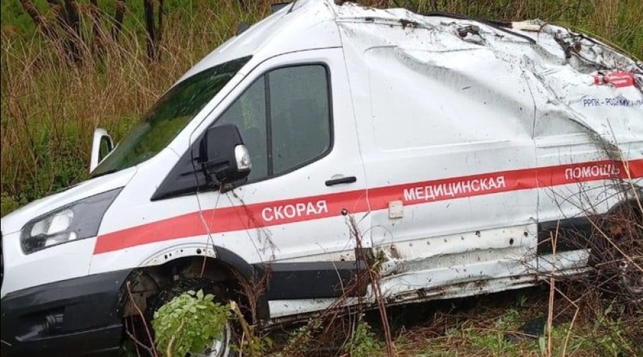 В Приморье пациент погиб, выпав из машины скорой помощи 