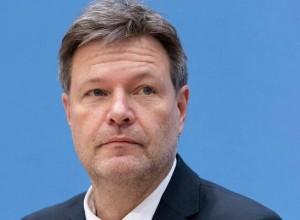 Вице-канцлер Германии Хабек назвал ужасающими масштабы антисемитизма в стране